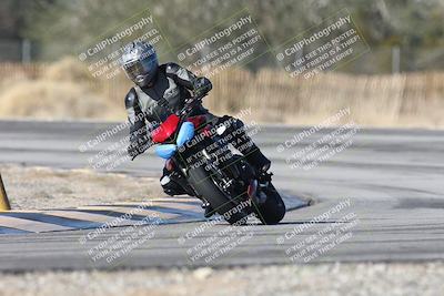 media/Dec-01-2025-Moto Forza (Mon) [[2daa91e15f]]/3-Beginner Group/Session 3 (Turn 3)/